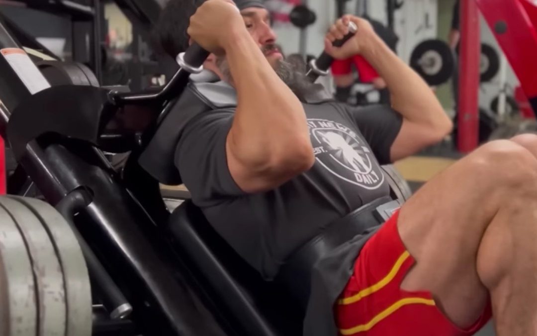 WNBF Pro Bodybuilder Alberto Núñez Builds Size in Offseason with Demanding Leg Day – Breaking Muscle